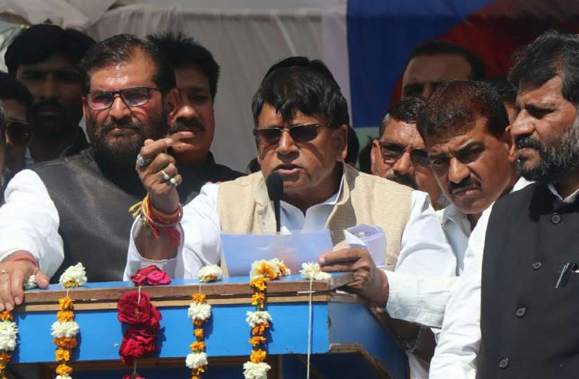 after-bjp-mla-kamalnath-minister-inauguration-vivekananda-park-of-bhopal-mp