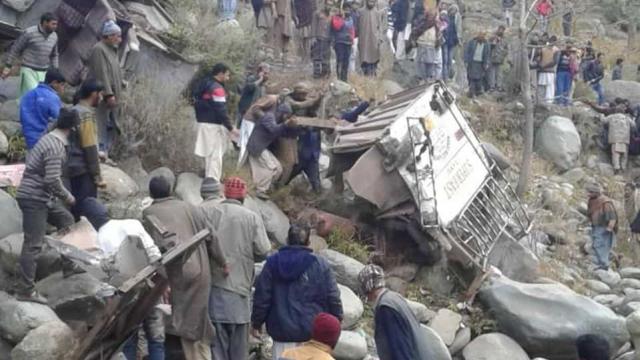 11-died-after-bus-fell-into-a-deep-gorge-in-poonch-jammu-kashmir