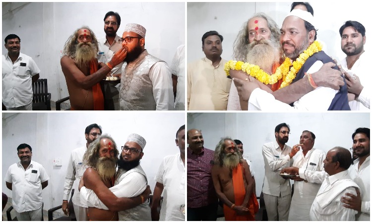 मंदिर के पुजारी-मस्जिद के इमाम ने एक दूसरे को मिठाई खिलाकर किया अयोध्या फैसले का स्वागत