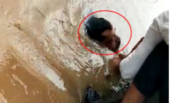 youth-jumped-into-river-for-tiktok-video-neemuch