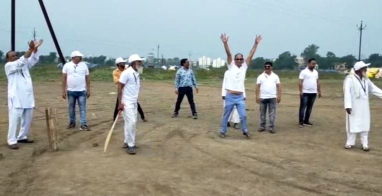 यहां क्रिकेट खेलकर दिया हिन्दू-मुस्लिम एकता का सन्देश, अयोध्या फैसले का किया स्वागत