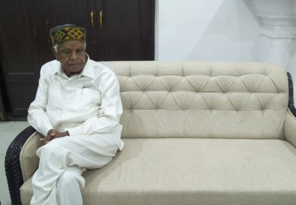 -BJP-leader-not-reached-for-meeting-with-former-CM-babulal-gaur-in-jabalpur