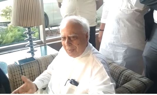 kapil-sibbal-says-in-indore-Imran-and-Modi-are-close-relations-