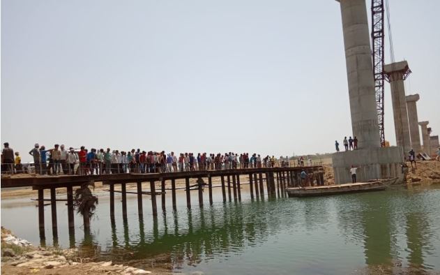 Two-youths-drowned-in-Chambal-river-in-bhind