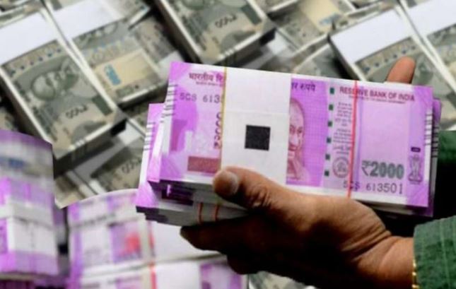 rpf-poolice-caught-28-lakh-cash-in-jabalpur