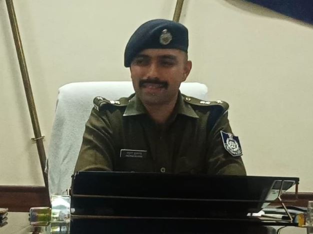 new-sp-took-charge-of-tikamgarh