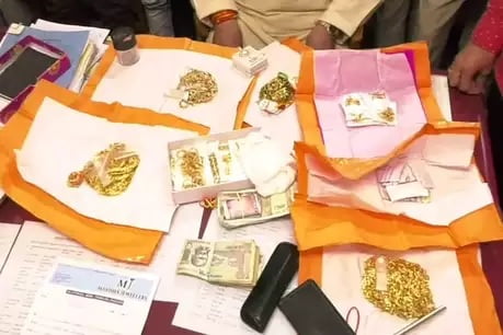 ujjain-grp-detain-two-salesman-with-3-kg-gold