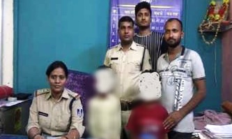 children-reached-police-station-and-complaint-against-father