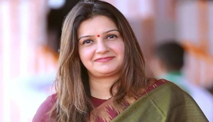 congress-spokesperson-priyanka-chaturvedi-resigns-from-congress