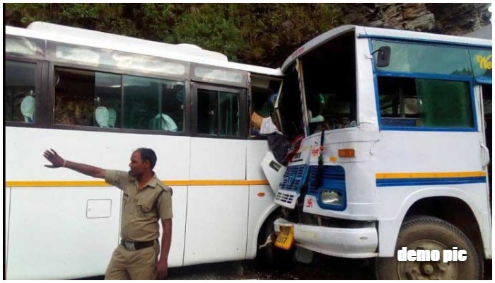 two-bus-collision-in-khalghat-dhar-two-passengers-died-dhar-madhypradesh