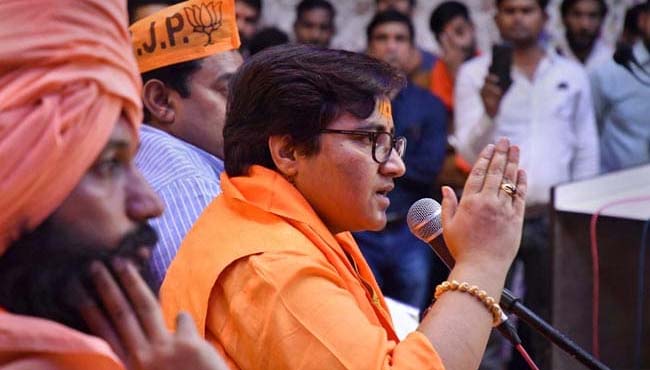 -BJP-will-use-sant-on-the-streets-in-Sadhvi's-favor-in-Bhopal