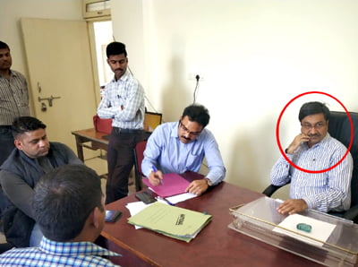 Co-operative-Deputy-Commissioner-arrested-for-taking-big-bribe-of-Lokayukta-Rs-1-lakh