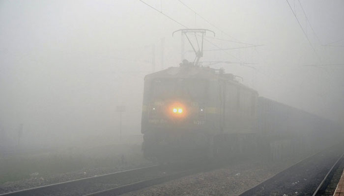 train-running-late-due-to-heavy-fog