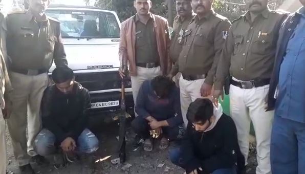peacock-hunter-arrested-with-car-in-bhopal