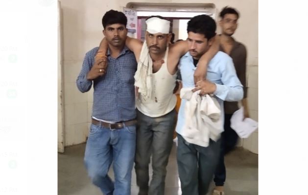 -Dalit-worker-beaten-by-dabang