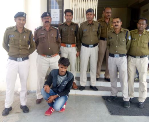 Student-of-ITI-college-turned-out-to-be-theft-of-computer