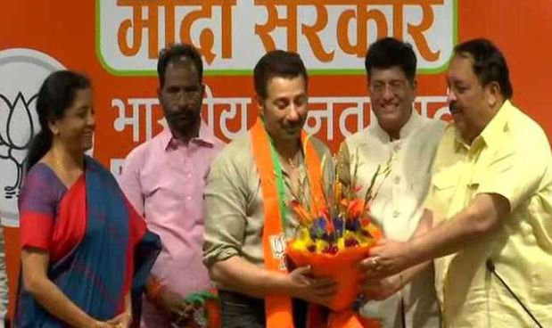 bollywood-actor-Sunny-Deol-joins-BJP-likely-to-contest-from-gurdaspur-seat