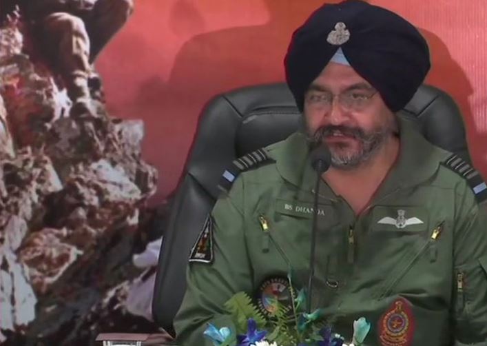 air-chief-marshal-bs-dhanoa-claimed-that-after-kargil-war-air-force-striked-terrorist-camp-across-loc-in