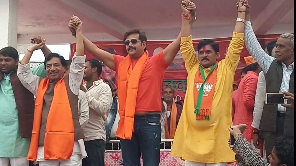 actor-ravikishan-attack-on-congress-candidate-in-rally