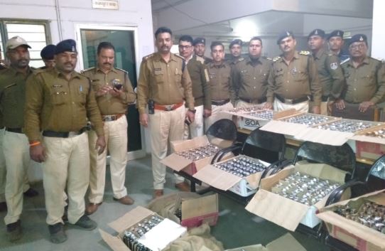 big-action-of-police-liquor-found-in-a-house-in-jabalpur-