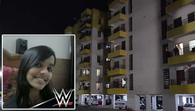 Mother-stopped-chatting-on-mobile-daughter-jumped-from-the-building-in-bhopal