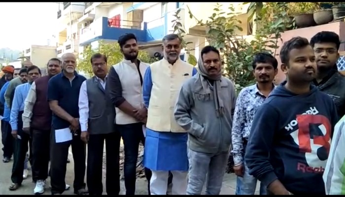 MP-election--Former-Union-minister-Prahalad-Patel-cast-with-family-vote
