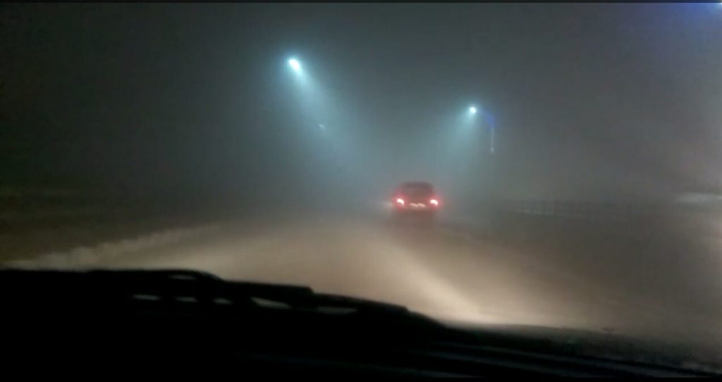 रात का पारा 3.3 डिग्री पर, कोहरे में लिपटा शहर, 6 घंटे 8 डिग्री से नीचे रहा तापमान