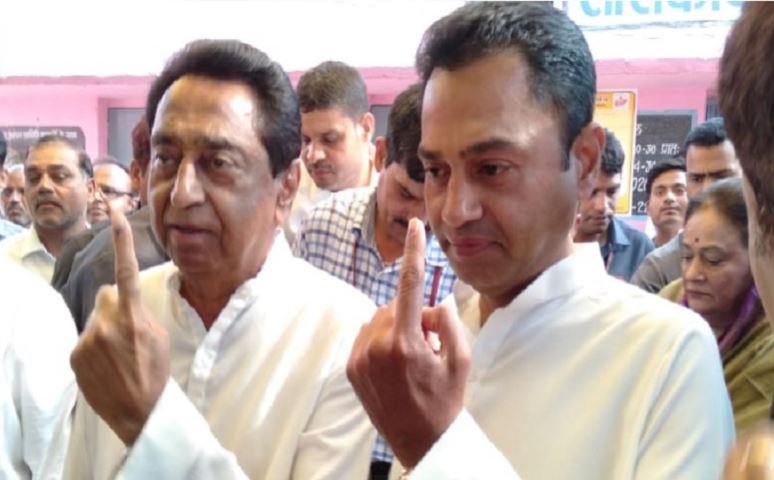cm-kamal-nath-cast-vote-with-son-nakul-nath-and-family-members-IN-chindwada
