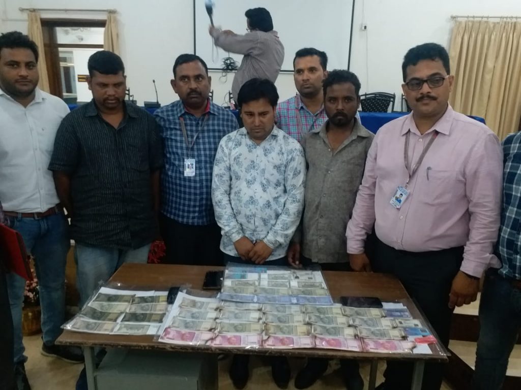STF-caught-gang-made-fake-notes-in-indore