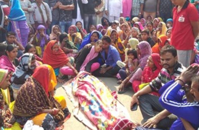 youth-death-after-police-beaten-family-person-chakkajam-in-shahdol-district