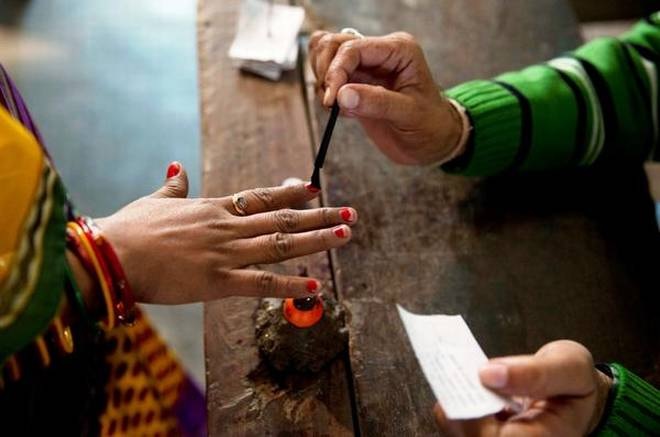 mp-election-re-polling-in-anuppur-mohri-polling-booth-on-first-december