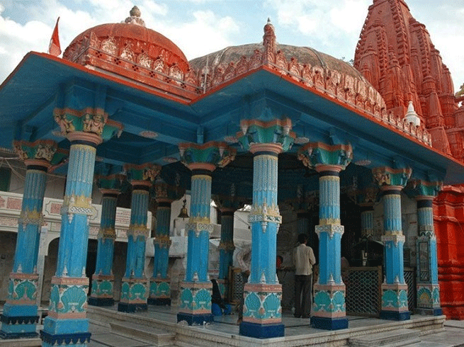 यह हैं भारत के वो मंदिर, जहां प्रवेश नहीं कर सकते पुरुष