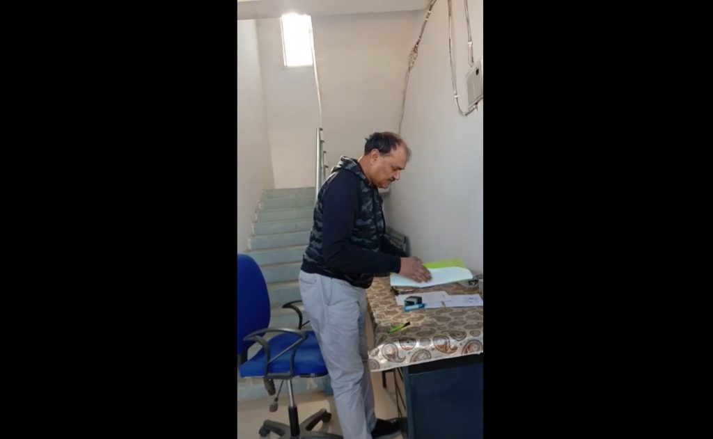 सरकारी डॉक्टर का रिश्वत मांगने का वीडियो वायरल