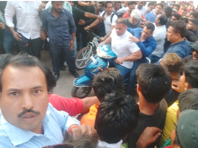 MP की सड़कों पर साइकिल चलाते नजर आये सलमान खान, देखिये वीडियो