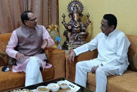 CM शिवराज से मिलने पहुंचे कमलनाथ, बोले-"हम सरकार के साथ"