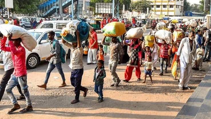 बुंदेलखंड: मजदूरों को सता रही पेट पालने की चिंता, पलायन को मजबूर