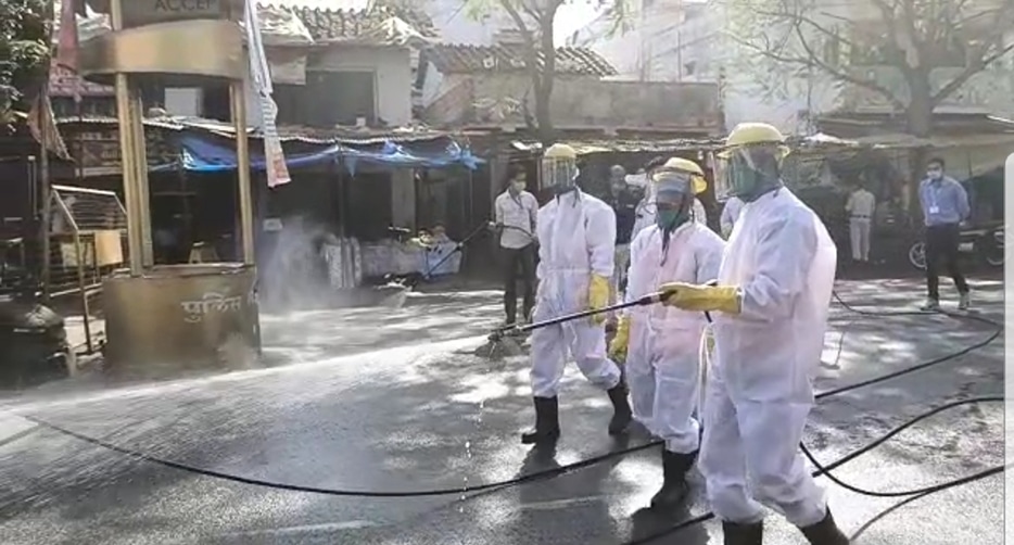 नगर परिषद ने सफाईकर्मियों की सुरक्षा के लिये खरीदी पीपीई किट