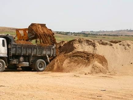 Balaghat : रेत के अवैध भंडारण मामले में दो लोगों पर लगाया 88 लाख 68 हजार 750 रूपए का जुर्माना