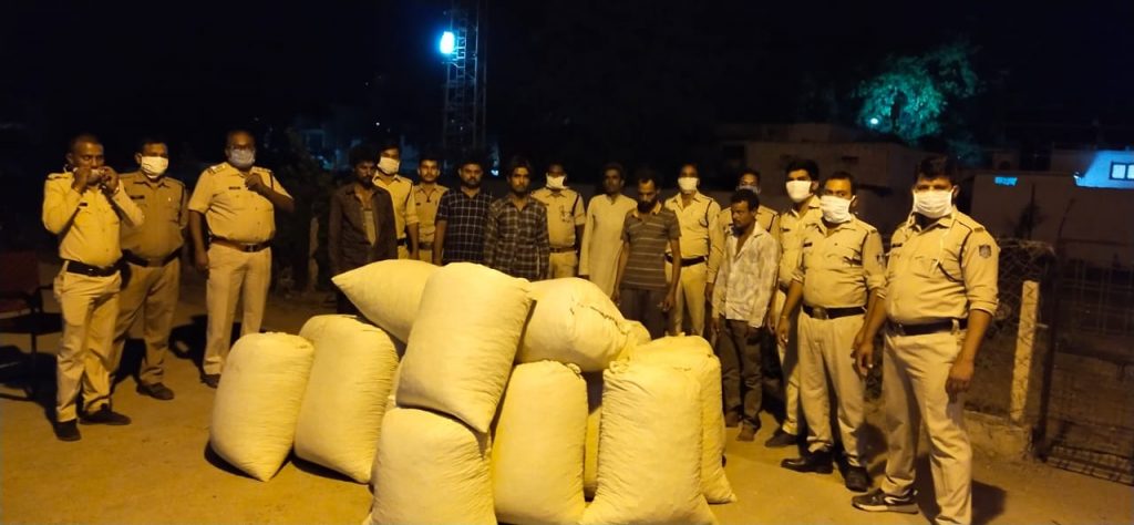 राजस्थान से तस्करी कर लाया जा रहा 377 किलो डोडाचूरा बरामद, 6 गिरफ्तार