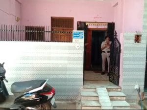 Gwalior: शासकीय शिक्षक के घर लोकायुक्त का छापा, दस्तावेज खंगालने में जुटी टीम