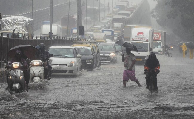 MP Weather Alert : 3 सिस्टम एक्टिव, मप्र के इन जिलों में आज भारी बारिश की चेतावनी