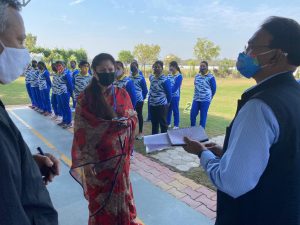 खेल युवा कल्याण मंत्री यशोधरा राजे सिंधिया पहुंची जबलपुर, रानीताल स्टेडियम का किया निरीक्षण, मीडिया से बनाई दूरी