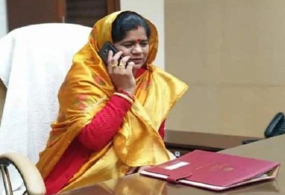 मुर्दाबाद के नारे सुन पूर्व मंत्री इमरती देवी ने खोया आपा, वीडियो वायरल