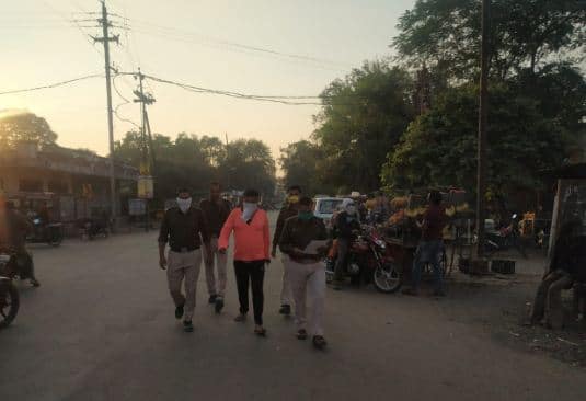 एसपी के निर्देश के बाद एक्शन में पुलिस, रात में की चालानी कार्यवाही