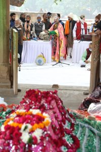 शहनाई वादन, हरिकथा, मीलाद, चादरपोशी के साथ पारंपरिक ढंग से शुरू हुआ तानसेन समारोह