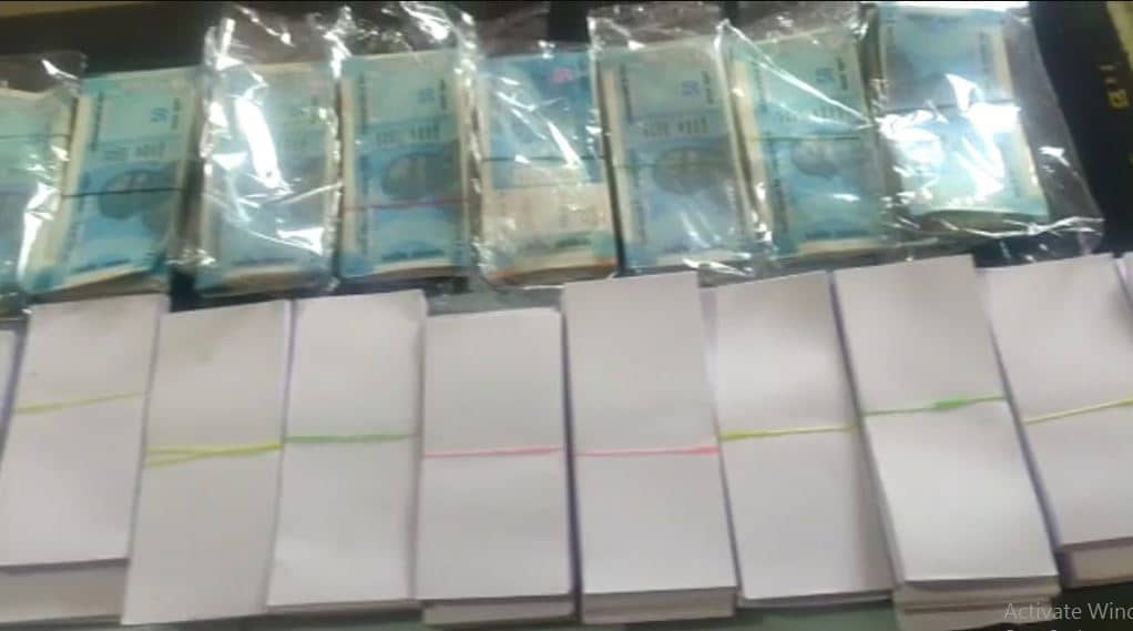 जबलपुर में चल रहा था नकली नोट का कारोबार, पुलिस ने दो जालसाजों को किया गिरफ्तार