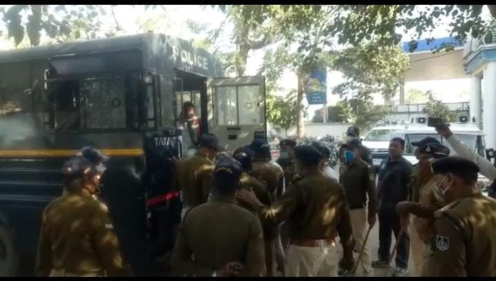 MP News: पेट्रोल- डीजल के बढ़ते दामों पर कांग्रेस का आज प्रदेश बंद, पूर्व मंत्री गिरफ्तार