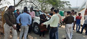 सीधी बस हादसे के बाद देवास में भी जागा परिवहन अमला, सड़क पर उतरे अधिकारी 