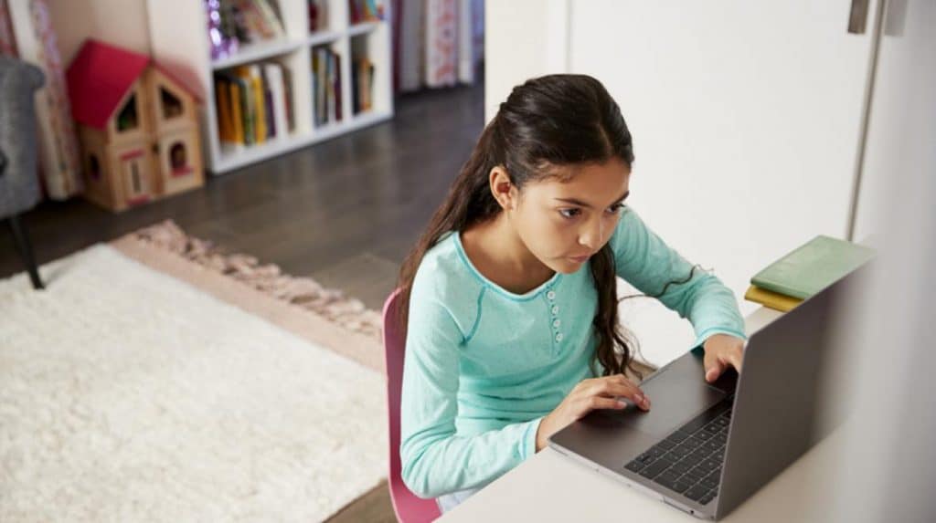 CBSE Exam 2021 : 8वीं तक के बच्चों को देना होंगे ऑनलाइन एग्जाम, 30 मिनट ज्यादा मिलेगा समय