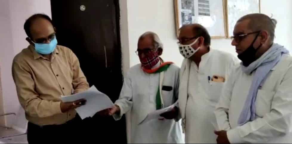 भिंड : भाजपा के धरने पर कांग्रेस ने जताई आपत्ति, ज्ञापन देकर प्रकरण दर्ज करने की मांग की